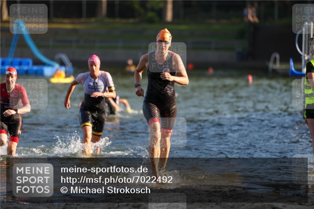 08.09.2024 - Stadtparktriathlon Michael Strokosch http://msf.ph/oto/7022492 08.09.2024 09:09:03 Schwimmen 143, 145, 162 meine-sportfotos.de