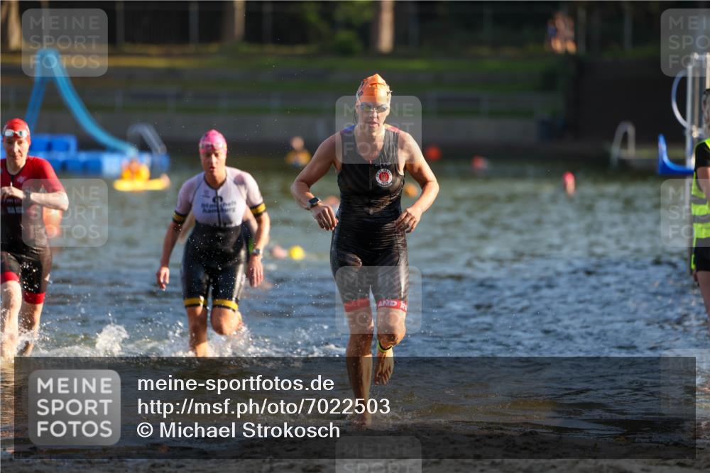 08.09.2024 - Stadtparktriathlon Michael Strokosch http://msf.ph/oto/7022503 08.09.2024 09:09:03 Schwimmen 143, 145, 162 meine-sportfotos.de
