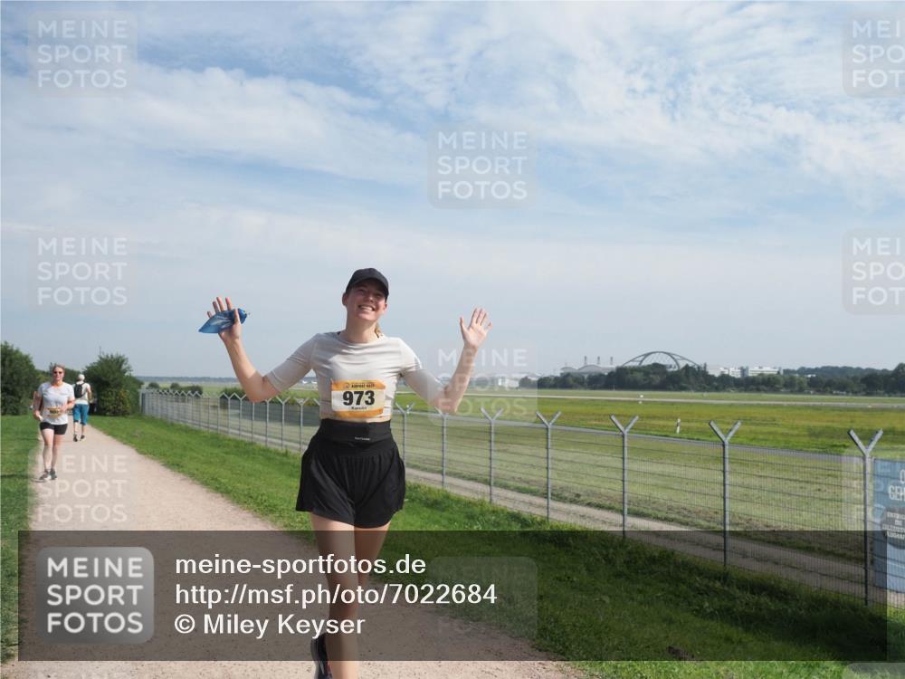 08.09.2024 - Airport Race Miley Keyser http://msf.ph/oto/7022684 08.09.2024 12:45:14 Laufen OLYMPUS, DIGITAL, CAMERA meine-sportfotos.de