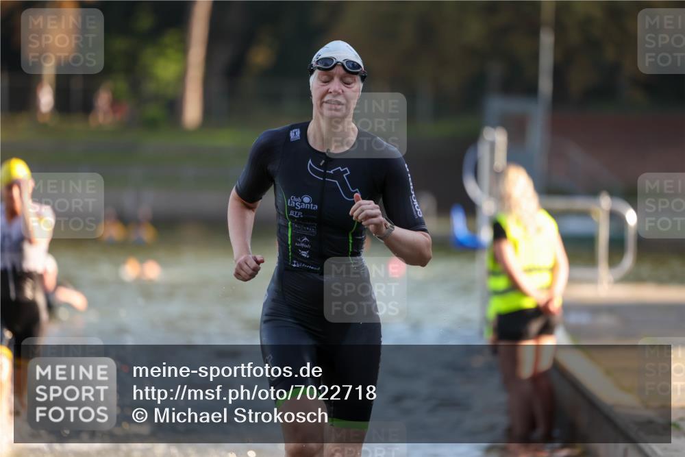 08.09.2024 - Stadtparktriathlon Michael Strokosch http://msf.ph/oto/7022718 08.09.2024 09:09:18 Schwimmen 146, 160, 166 meine-sportfotos.de