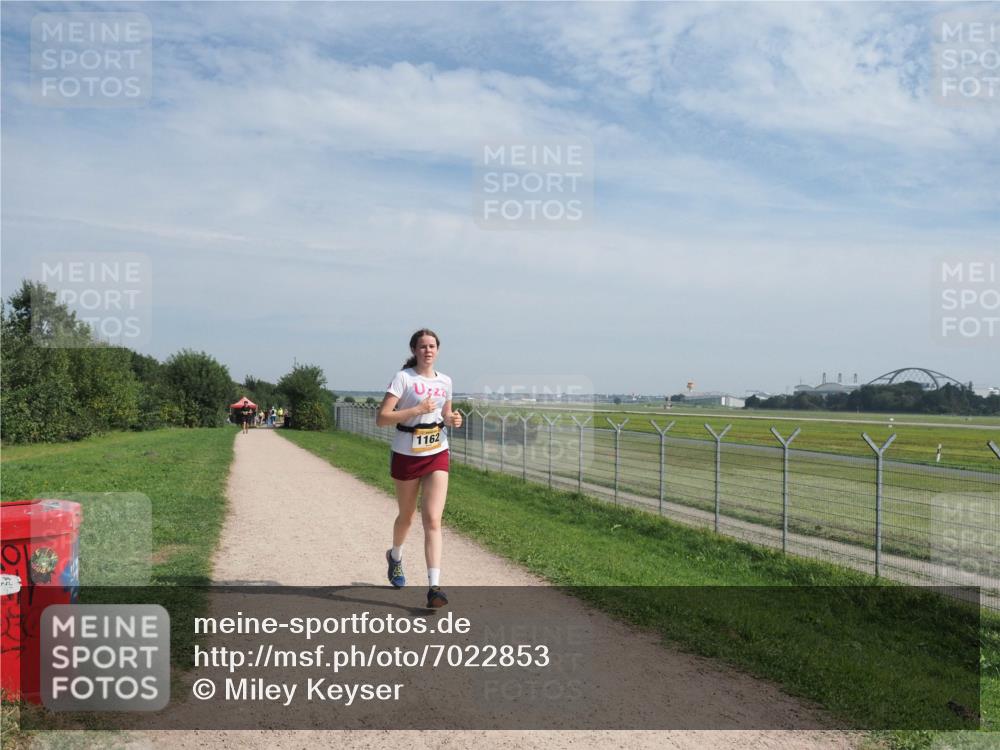 08.09.2024 - Airport Race Miley Keyser http://msf.ph/oto/7022853 08.09.2024 12:45:39 Laufen OLYMPUS, DIGITAL, CAMERA meine-sportfotos.de