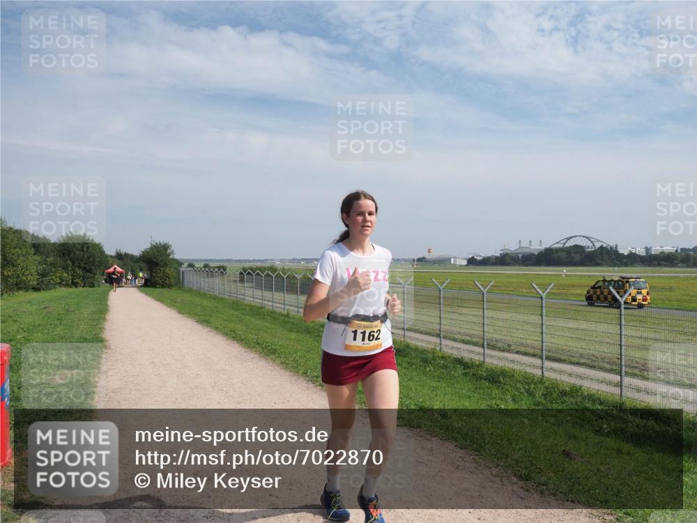 08.09.2024 - Airport Race Miley Keyser http://msf.ph/oto/7022870 08.09.2024 12:45:40 Laufen OLYMPUS, DIGITAL, CAMERA meine-sportfotos.de