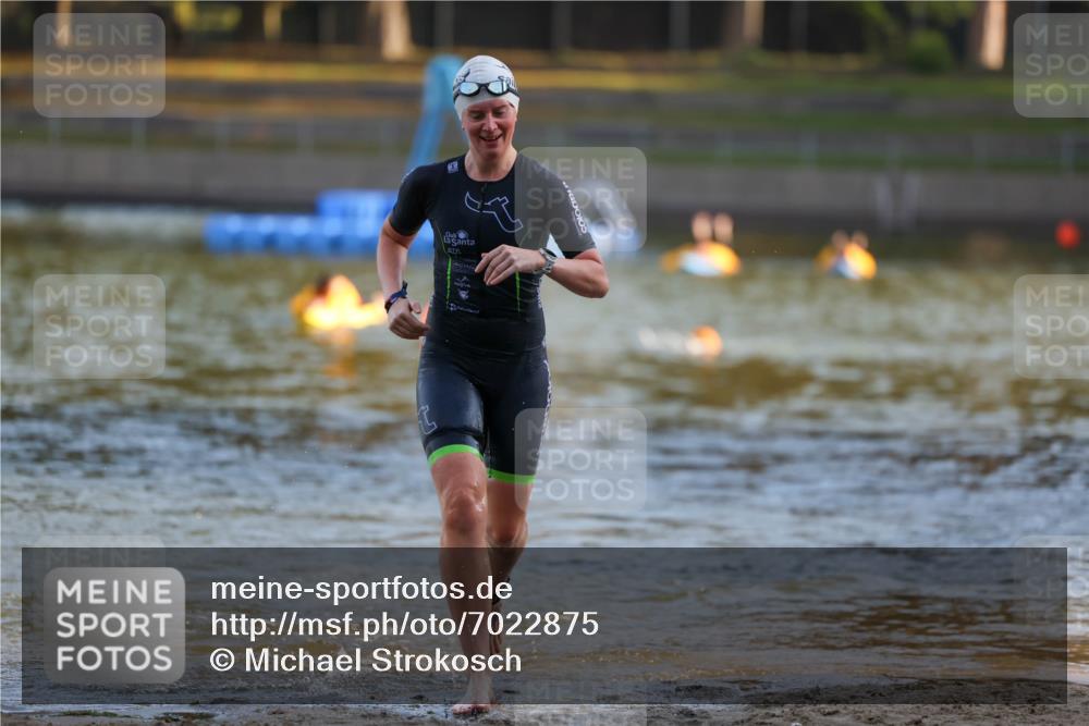 08.09.2024 - Stadtparktriathlon Michael Strokosch http://msf.ph/oto/7022875 08.09.2024 09:09:34 Schwimmen 168 meine-sportfotos.de