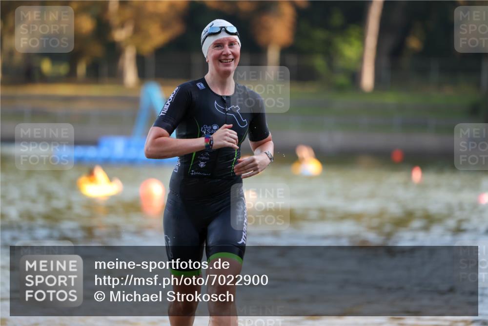 08.09.2024 - Stadtparktriathlon Michael Strokosch http://msf.ph/oto/7022900 08.09.2024 09:09:36 Schwimmen 168 meine-sportfotos.de