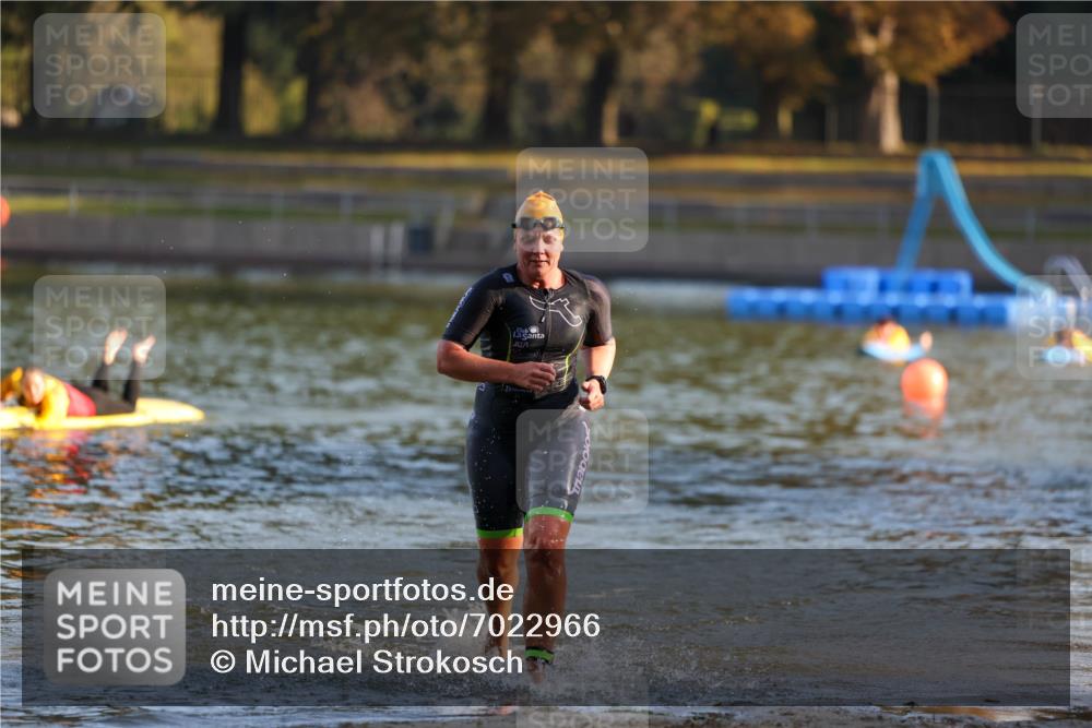 08.09.2024 - Stadtparktriathlon Michael Strokosch http://msf.ph/oto/7022966 08.09.2024 09:10:01 Schwimmen 169, 179 meine-sportfotos.de