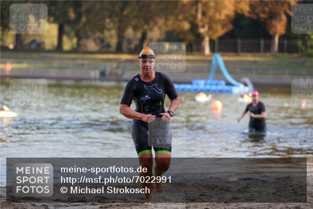 08.09.2024 - Stadtparktriathlon Michael Strokosch http://msf.ph/oto/7022991 08.09.2024 09:10:02 Schwimmen 169, 179 meine-sportfotos.de