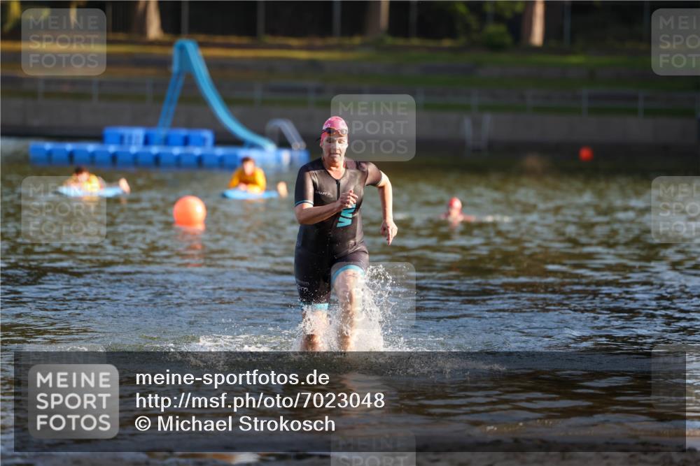 08.09.2024 - Stadtparktriathlon Michael Strokosch http://msf.ph/oto/7023048 08.09.2024 09:10:07 Schwimmen 179 meine-sportfotos.de