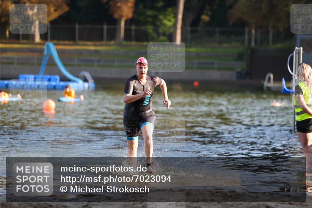 08.09.2024 - Stadtparktriathlon Michael Strokosch http://msf.ph/oto/7023094 08.09.2024 09:10:09 Schwimmen 179 meine-sportfotos.de