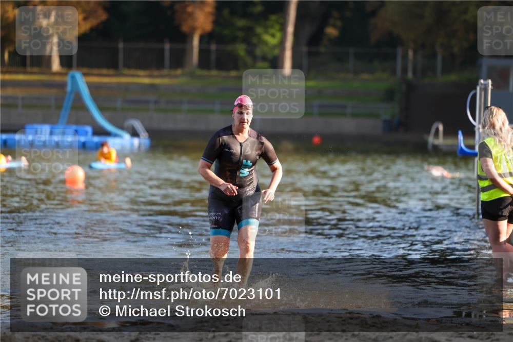 08.09.2024 - Stadtparktriathlon Michael Strokosch http://msf.ph/oto/7023101 08.09.2024 09:10:09 Schwimmen 179 meine-sportfotos.de