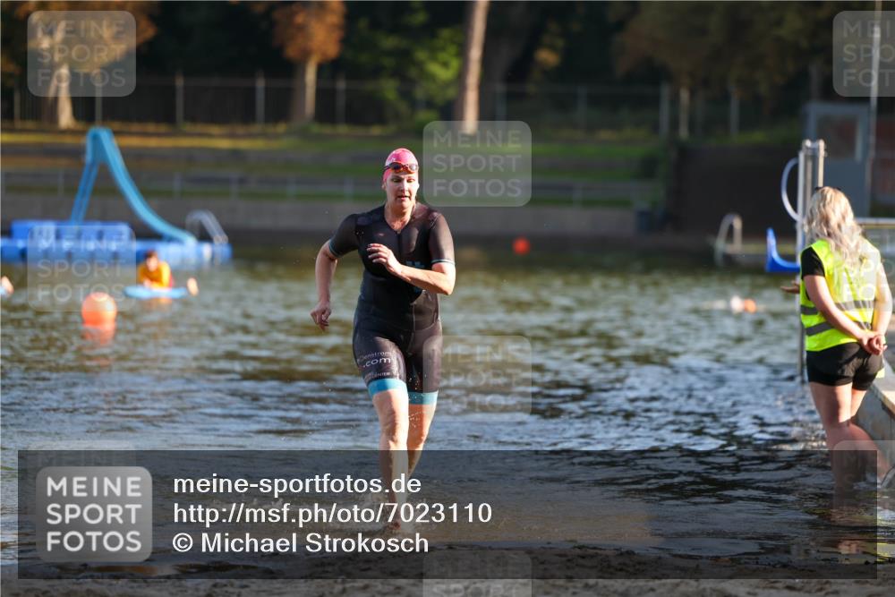 08.09.2024 - Stadtparktriathlon Michael Strokosch http://msf.ph/oto/7023110 08.09.2024 09:10:09 Schwimmen 179 meine-sportfotos.de