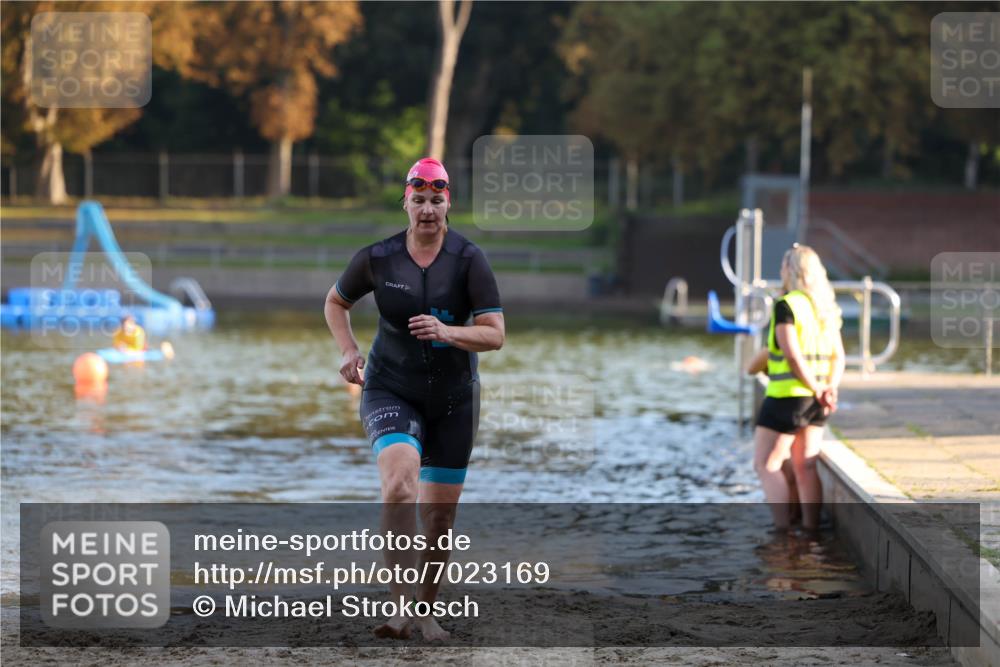 08.09.2024 - Stadtparktriathlon Michael Strokosch http://msf.ph/oto/7023169 08.09.2024 09:10:11 Schwimmen 179 meine-sportfotos.de