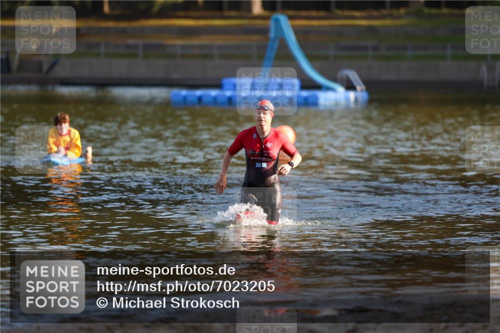 08.09.2024 - Stadtparktriathlon Michael Strokosch http://msf.ph/oto/7023205 08.09.2024 09:10:38 Schwimmen 148 meine-sportfotos.de