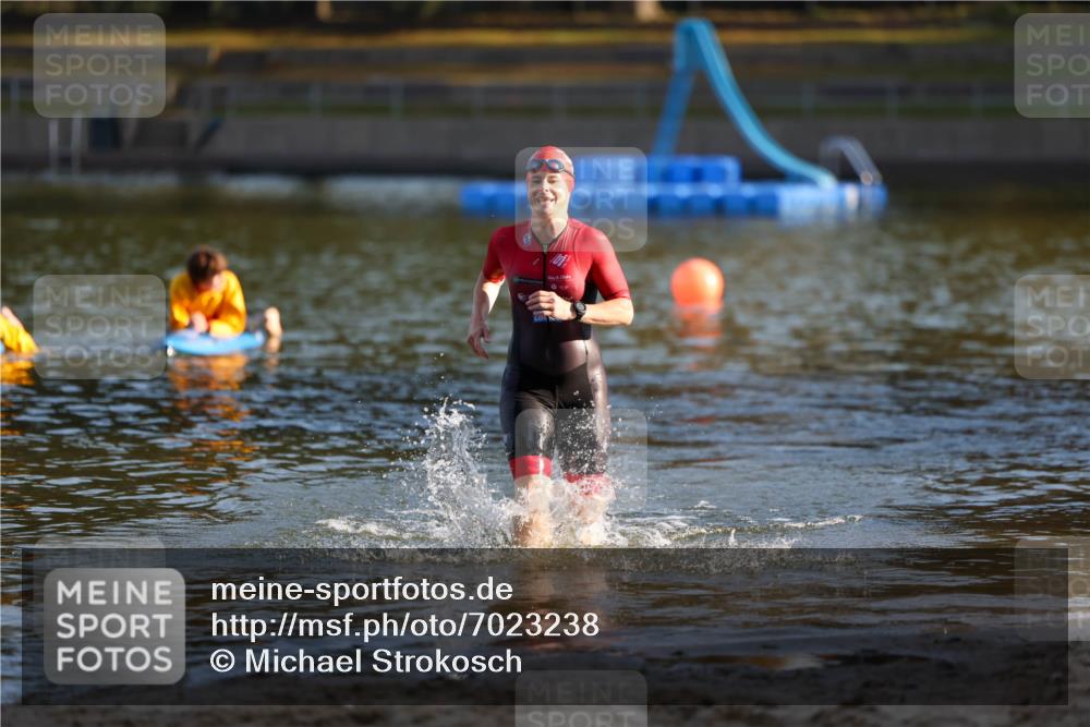 08.09.2024 - Stadtparktriathlon Michael Strokosch http://msf.ph/oto/7023238 08.09.2024 09:10:41 Schwimmen 148 meine-sportfotos.de