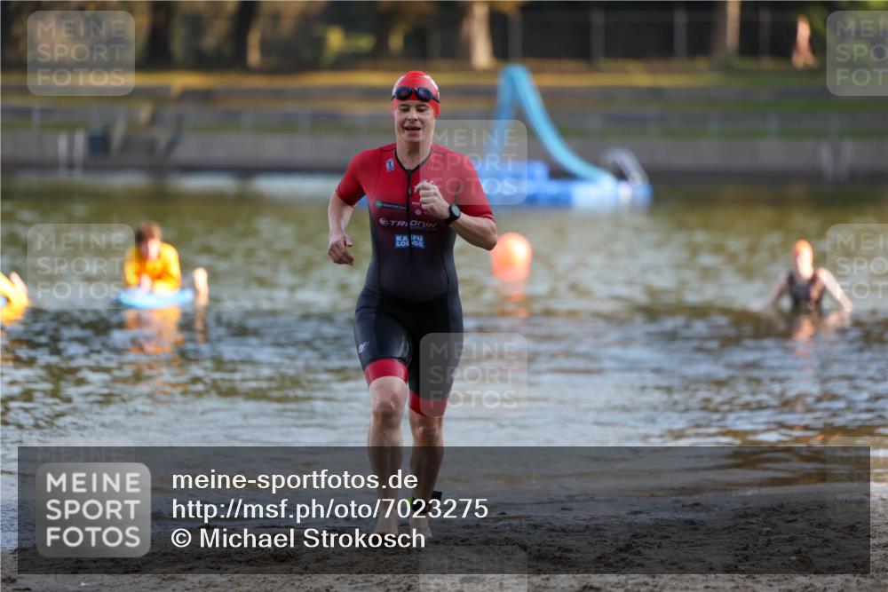 08.09.2024 - Stadtparktriathlon Michael Strokosch http://msf.ph/oto/7023275 08.09.2024 09:10:43 Schwimmen 148 meine-sportfotos.de