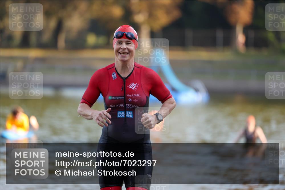 08.09.2024 - Stadtparktriathlon Michael Strokosch http://msf.ph/oto/7023297 08.09.2024 09:10:45 Schwimmen 148 meine-sportfotos.de