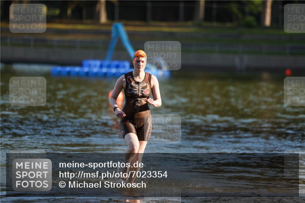 08.09.2024 - Stadtparktriathlon Michael Strokosch http://msf.ph/oto/7023354 08.09.2024 09:10:58 Schwimmen 141 meine-sportfotos.de