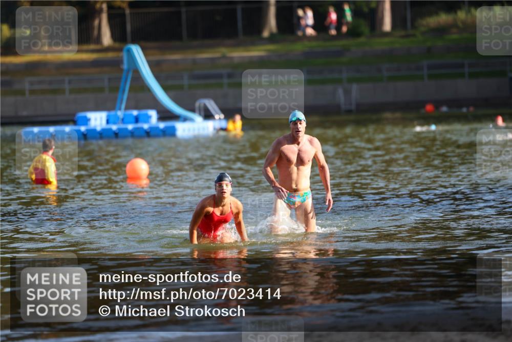 08.09.2024 - Stadtparktriathlon Michael Strokosch http://msf.ph/oto/7023414 08.09.2024 09:44:38 Schwimmen 201, 221, 234 meine-sportfotos.de