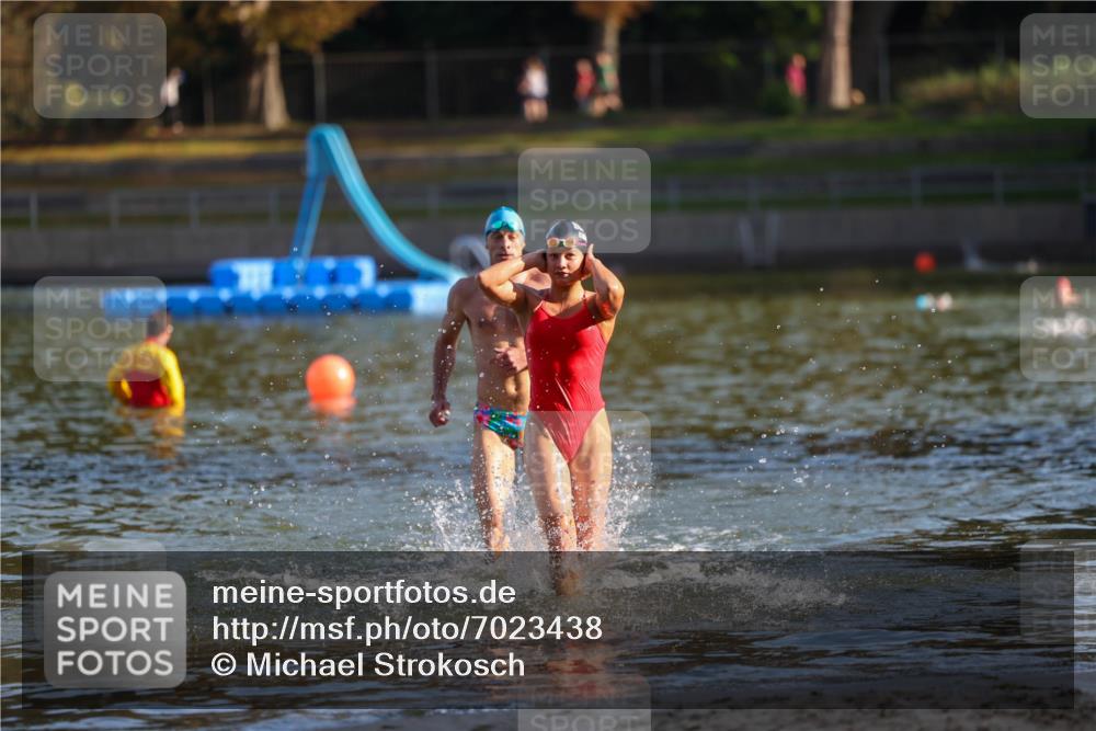 08.09.2024 - Stadtparktriathlon Michael Strokosch http://msf.ph/oto/7023438 08.09.2024 09:44:42 Schwimmen 201, 221, 234 meine-sportfotos.de