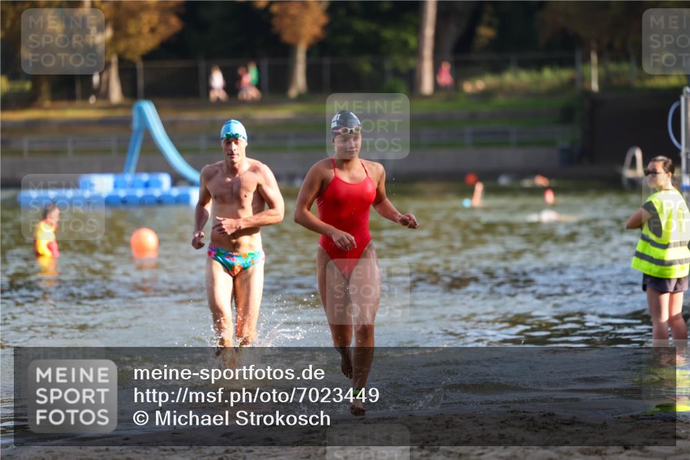 08.09.2024 - Stadtparktriathlon Michael Strokosch http://msf.ph/oto/7023449 08.09.2024 09:44:43 Schwimmen 201, 221, 234 meine-sportfotos.de