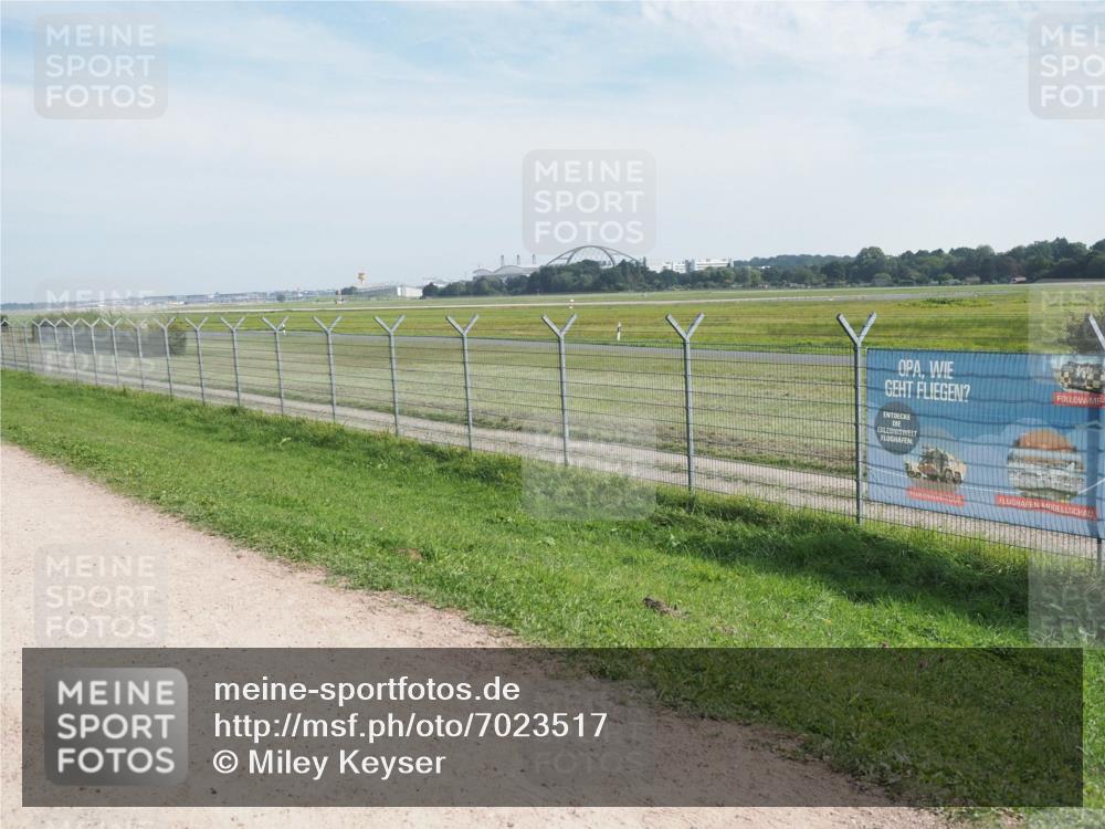 08.09.2024 - Airport Race Miley Keyser http://msf.ph/oto/7023517 08.09.2024 12:48:00 Laufen OLYMPUS, DIGITAL, CAMERA meine-sportfotos.de