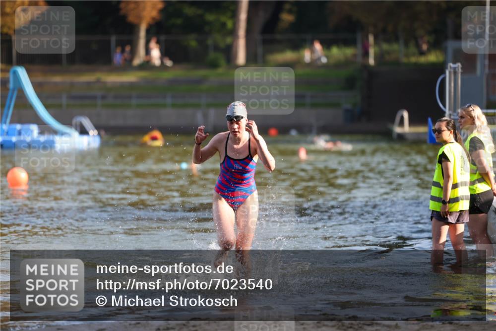 08.09.2024 - Stadtparktriathlon Michael Strokosch http://msf.ph/oto/7023540 08.09.2024 09:45:19 Schwimmen 184 meine-sportfotos.de