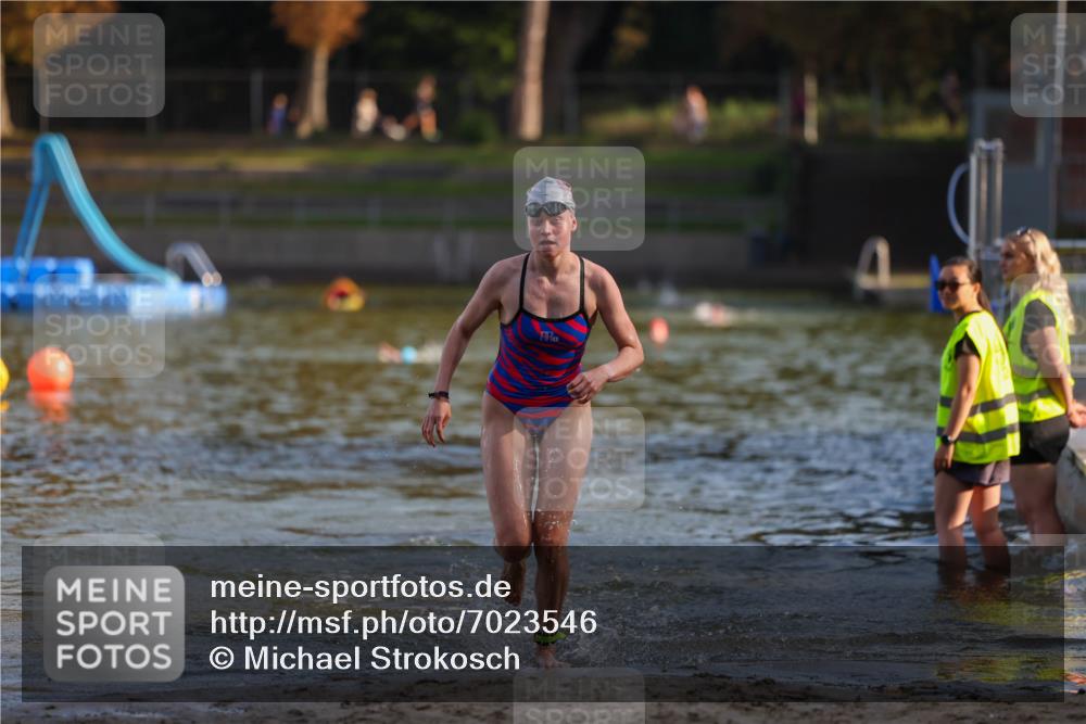08.09.2024 - Stadtparktriathlon Michael Strokosch http://msf.ph/oto/7023546 08.09.2024 09:45:20 Schwimmen 184 meine-sportfotos.de