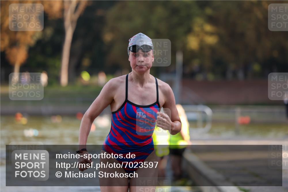 08.09.2024 - Stadtparktriathlon Michael Strokosch http://msf.ph/oto/7023597 08.09.2024 09:45:22 Schwimmen 184 meine-sportfotos.de