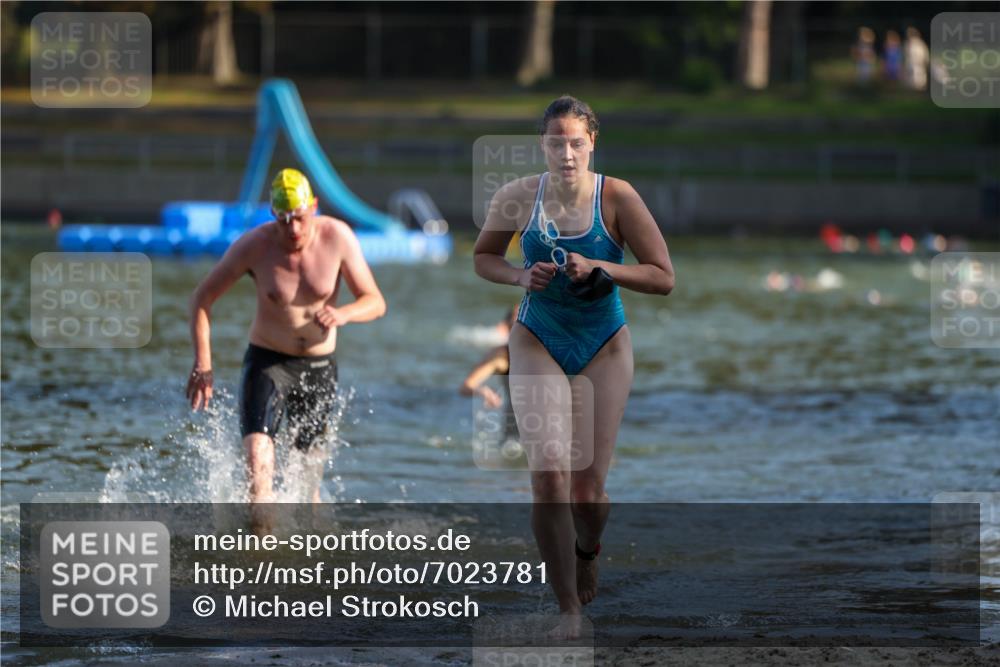 08.09.2024 - Stadtparktriathlon Michael Strokosch http://msf.ph/oto/7023781 08.09.2024 09:46:49 Schwimmen 204, 211, 243 meine-sportfotos.de