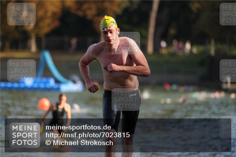 08.09.2024 - Stadtparktriathlon Michael Strokosch http://msf.ph/oto/7023815 08.09.2024 09:46:54 Schwimmen 204, 211, 243 meine-sportfotos.de