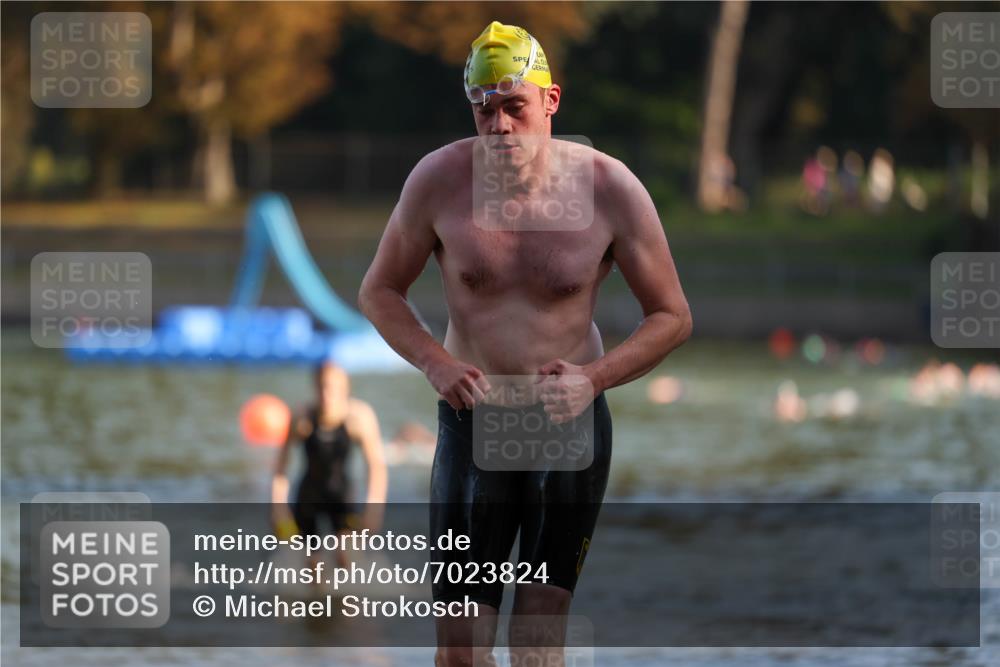 08.09.2024 - Stadtparktriathlon Michael Strokosch http://msf.ph/oto/7023824 08.09.2024 09:46:54 Schwimmen 204, 211, 243 meine-sportfotos.de