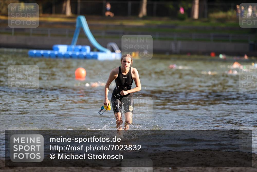 08.09.2024 - Stadtparktriathlon Michael Strokosch http://msf.ph/oto/7023832 08.09.2024 09:46:58 Schwimmen 243 meine-sportfotos.de