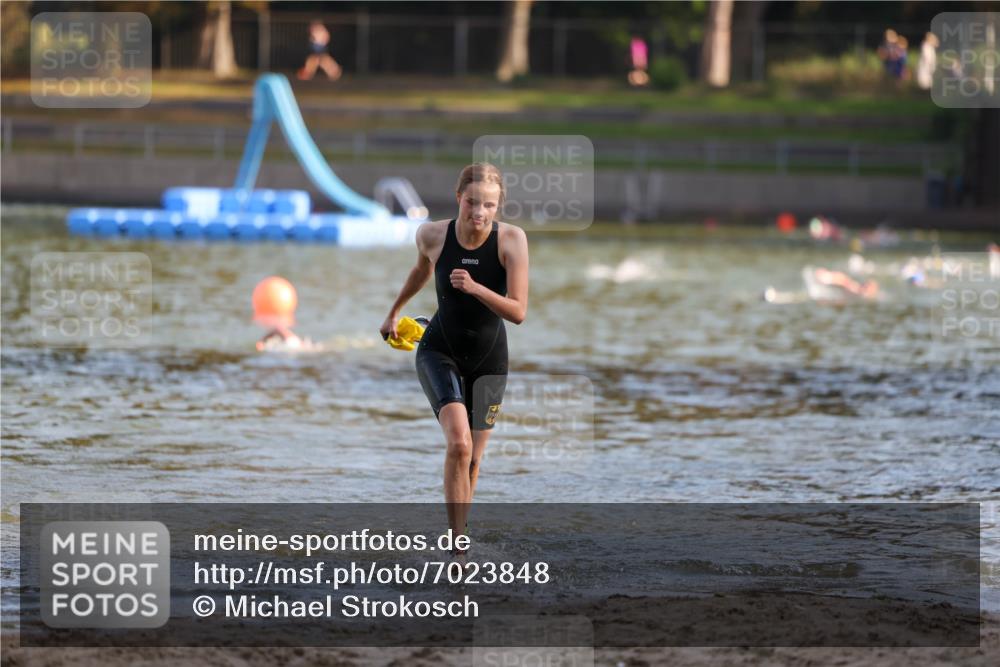 08.09.2024 - Stadtparktriathlon Michael Strokosch http://msf.ph/oto/7023848 08.09.2024 09:46:58 Schwimmen 243 meine-sportfotos.de