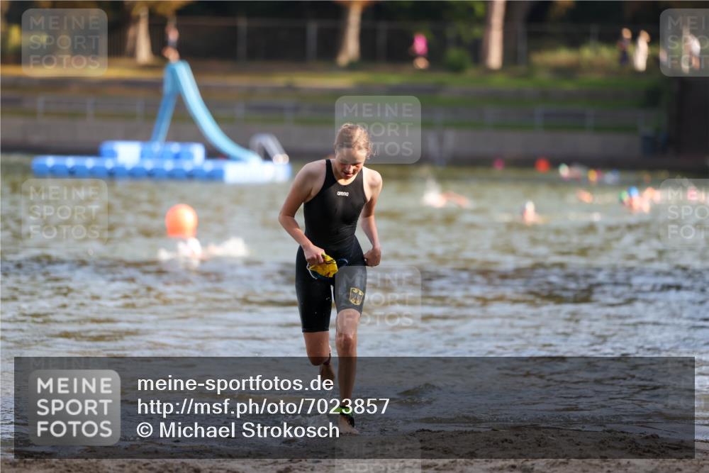 08.09.2024 - Stadtparktriathlon Michael Strokosch http://msf.ph/oto/7023857 08.09.2024 09:46:59 Schwimmen 243 meine-sportfotos.de