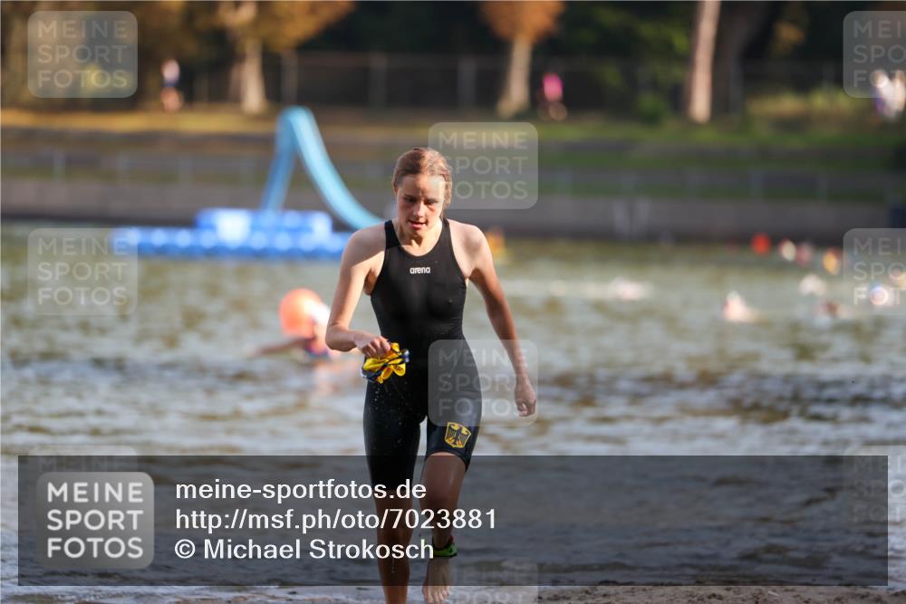 08.09.2024 - Stadtparktriathlon Michael Strokosch http://msf.ph/oto/7023881 08.09.2024 09:47:00 Schwimmen 243 meine-sportfotos.de