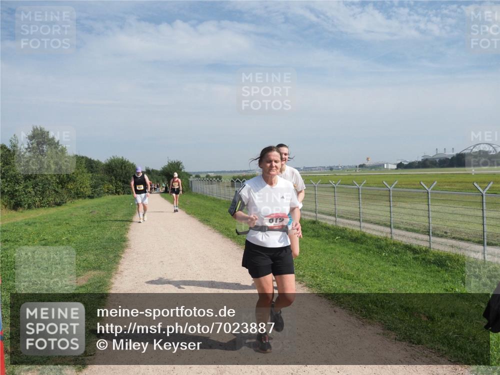 08.09.2024 - Airport Race Miley Keyser http://msf.ph/oto/7023887 08.09.2024 12:49:21 Laufen OLYMPUS, DIGITAL, CAMERA meine-sportfotos.de