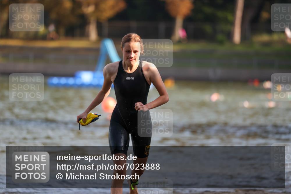 08.09.2024 - Stadtparktriathlon Michael Strokosch http://msf.ph/oto/7023888 08.09.2024 09:47:01 Schwimmen 217, 243 meine-sportfotos.de