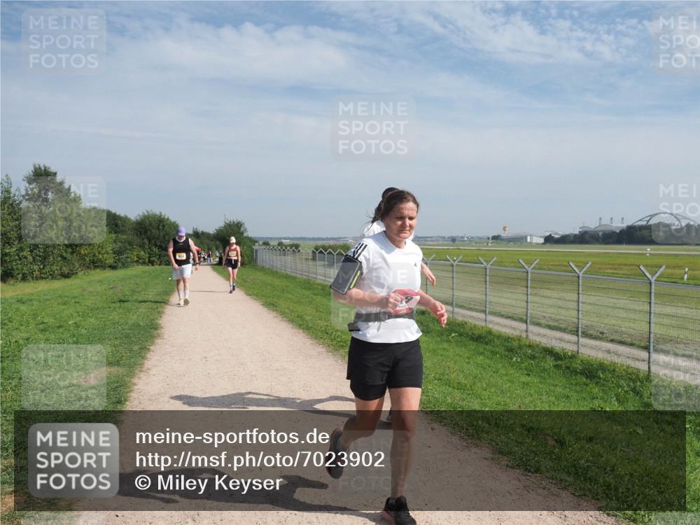 08.09.2024 - Airport Race Miley Keyser http://msf.ph/oto/7023902 08.09.2024 12:49:21 Laufen OLYMPUS, DIGITAL, CAMERA meine-sportfotos.de