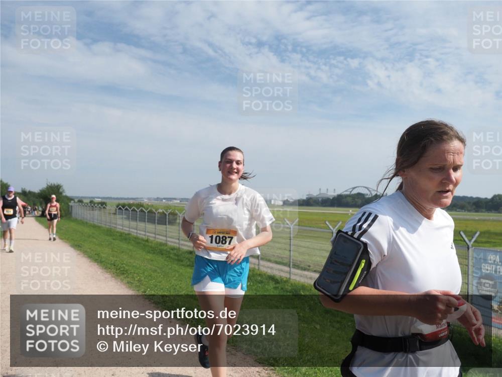 08.09.2024 - Airport Race Miley Keyser http://msf.ph/oto/7023914 08.09.2024 12:49:22 Laufen OLYMPUS, DIGITAL, CAMERA meine-sportfotos.de