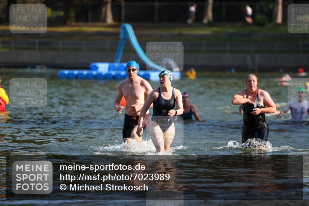 08.09.2024 - Stadtparktriathlon Michael Strokosch http://msf.ph/oto/7023989 08.09.2024 09:47:40 Schwimmen 188, 205, 220, 259 meine-sportfotos.de
