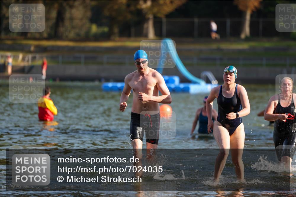 08.09.2024 - Stadtparktriathlon Michael Strokosch http://msf.ph/oto/7024035 08.09.2024 09:47:42 Schwimmen 188, 205, 220, 259 meine-sportfotos.de