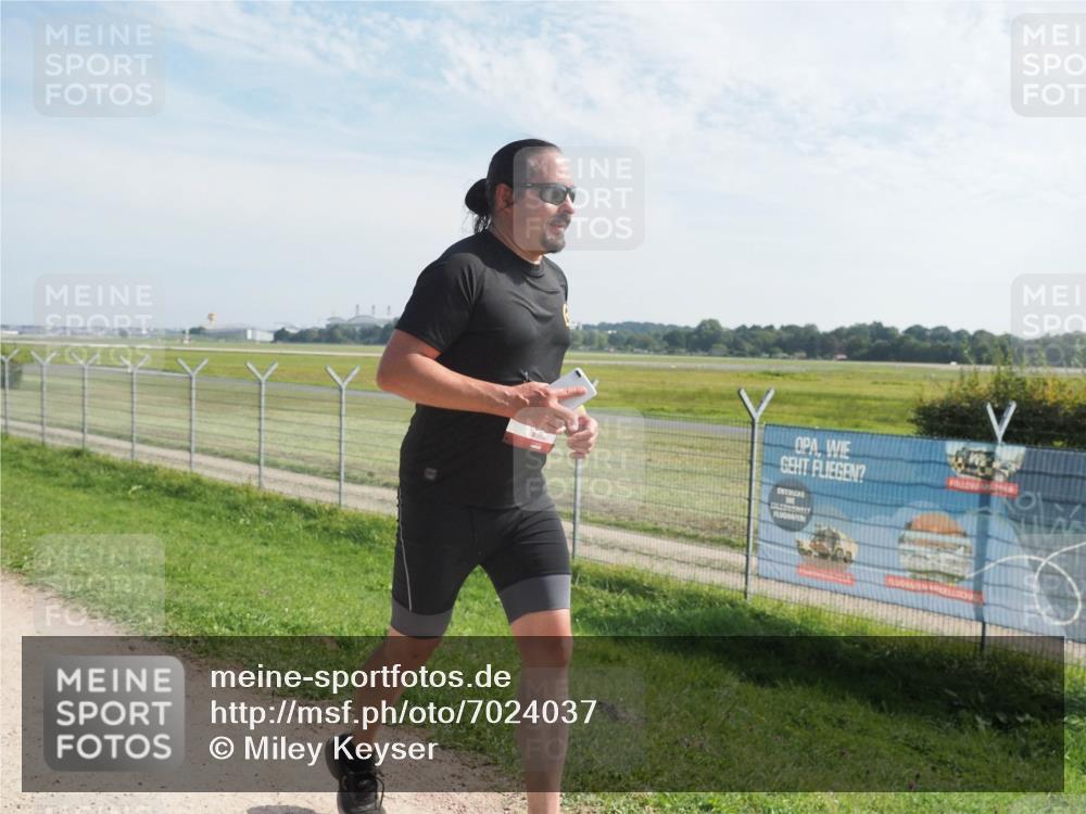 08.09.2024 - Airport Race Miley Keyser http://msf.ph/oto/7024037 08.09.2024 12:49:47 Laufen OLYMPUS, DIGITAL, CAMERA meine-sportfotos.de