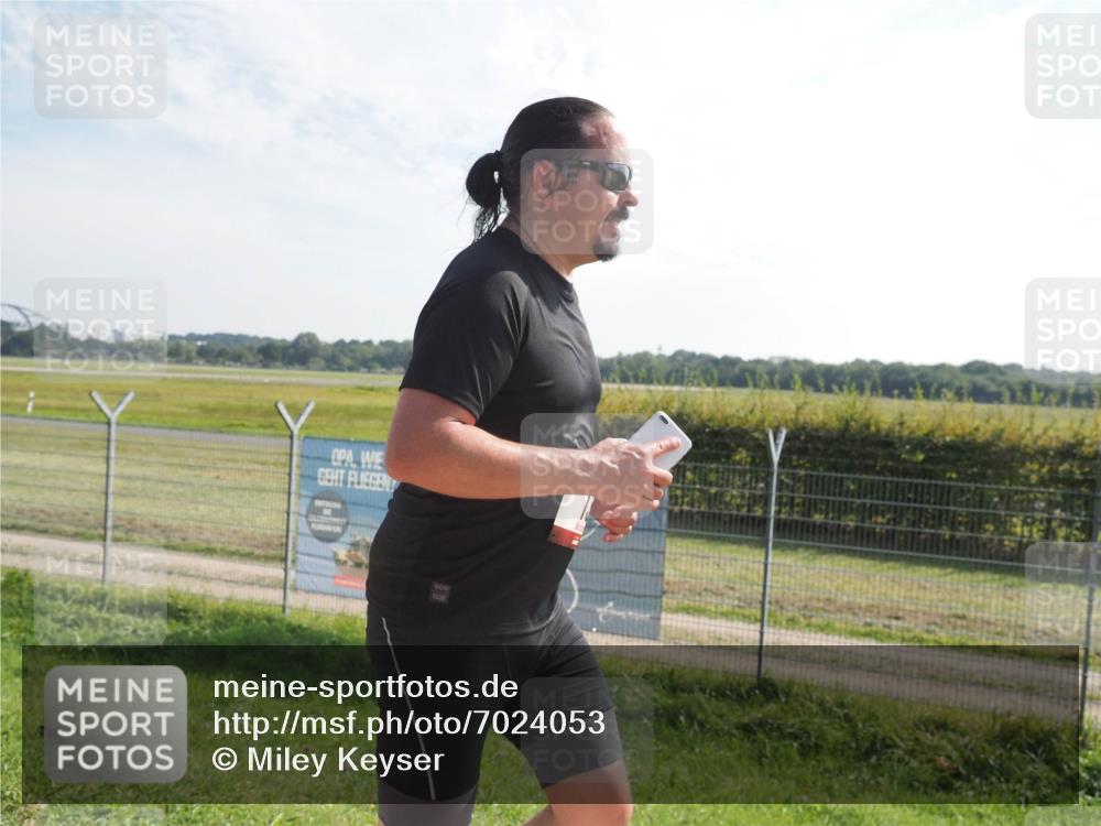 08.09.2024 - Airport Race Miley Keyser http://msf.ph/oto/7024053 08.09.2024 12:49:48 Laufen OLYMPUS, DIGITAL, CAMERA meine-sportfotos.de