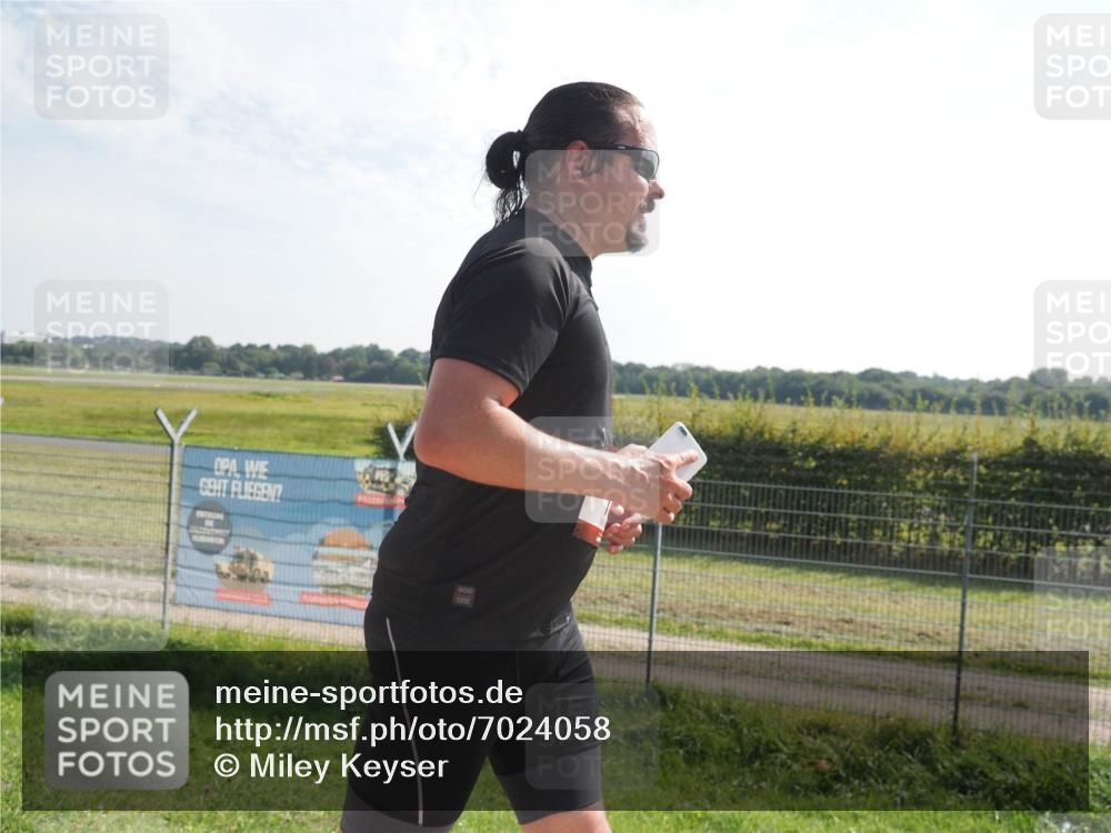 08.09.2024 - Airport Race Miley Keyser http://msf.ph/oto/7024058 08.09.2024 12:49:48 Laufen OLYMPUS, DIGITAL, CAMERA meine-sportfotos.de