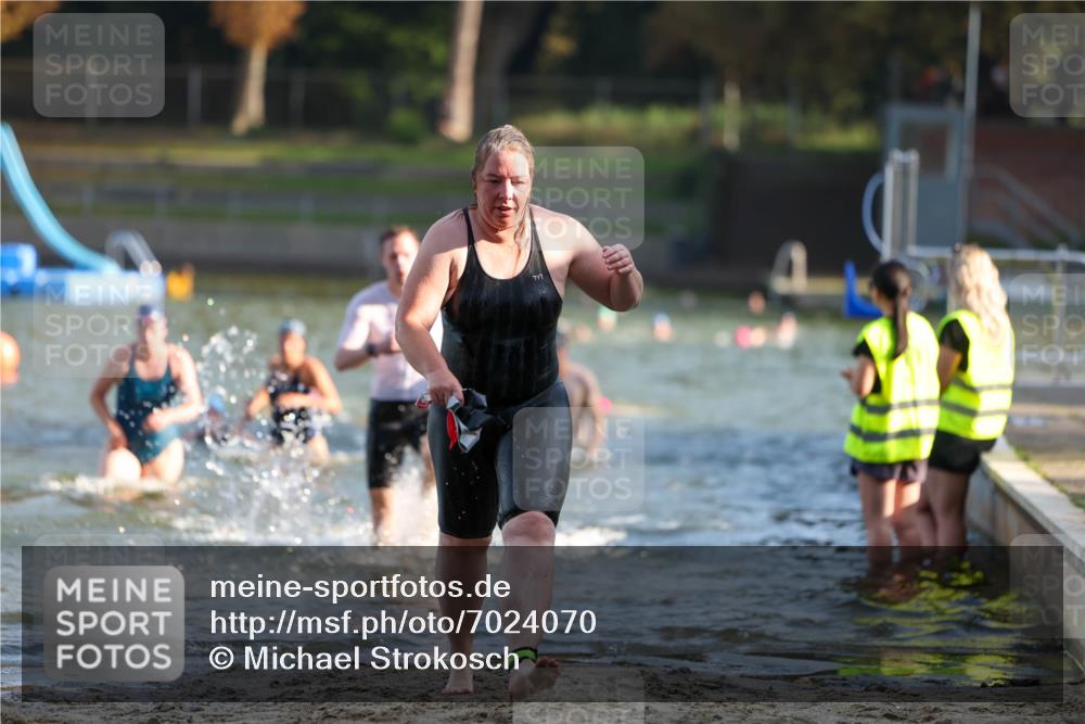 08.09.2024 - Stadtparktriathlon Michael Strokosch http://msf.ph/oto/7024070 08.09.2024 09:47:48 Schwimmen 188, 193, 199, 205, 207, 220, 226 meine-sportfotos.de
