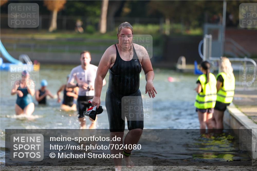 08.09.2024 - Stadtparktriathlon Michael Strokosch http://msf.ph/oto/7024080 08.09.2024 09:47:49 Schwimmen 193, 199, 205, 207, 220, 226 meine-sportfotos.de
