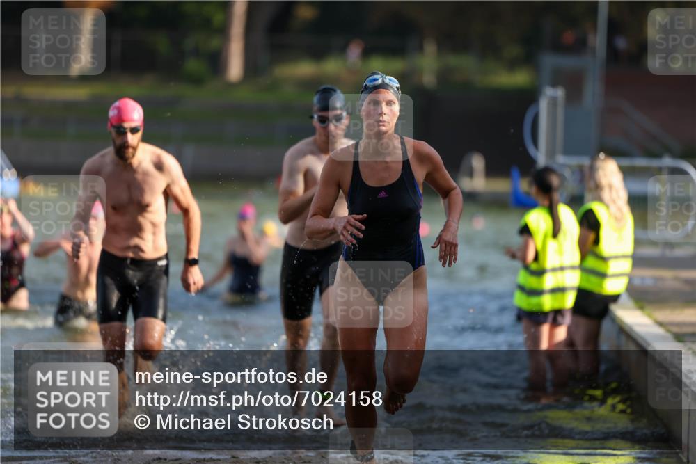08.09.2024 - Stadtparktriathlon Michael Strokosch http://msf.ph/oto/7024158 08.09.2024 09:47:56 Schwimmen 193, 199, 200, 207, 220, 226, 257, 262 meine-sportfotos.de