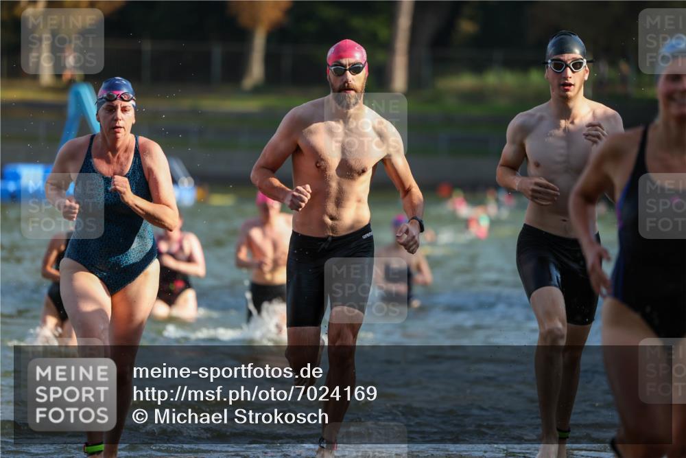 08.09.2024 - Stadtparktriathlon Michael Strokosch http://msf.ph/oto/7024169 08.09.2024 09:47:57 Schwimmen 193, 199, 200, 207, 226, 257, 262 meine-sportfotos.de