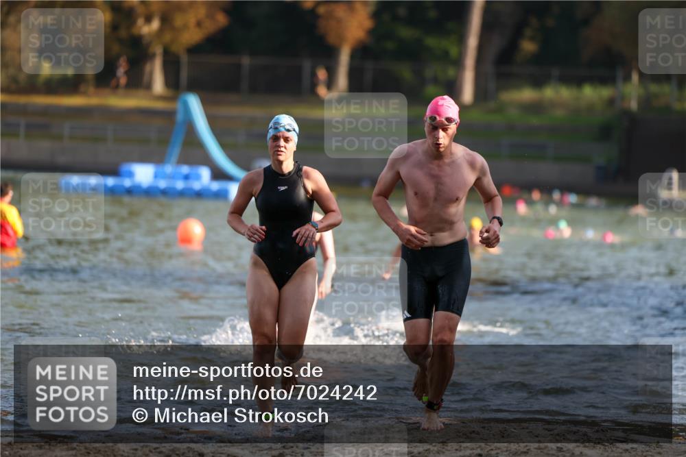 08.09.2024 - Stadtparktriathlon Michael Strokosch http://msf.ph/oto/7024242 08.09.2024 09:48:03 Schwimmen 200, 213, 257, 262 meine-sportfotos.de