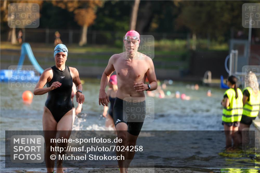 08.09.2024 - Stadtparktriathlon Michael Strokosch http://msf.ph/oto/7024258 08.09.2024 09:48:04 Schwimmen 200, 213, 257, 262 meine-sportfotos.de