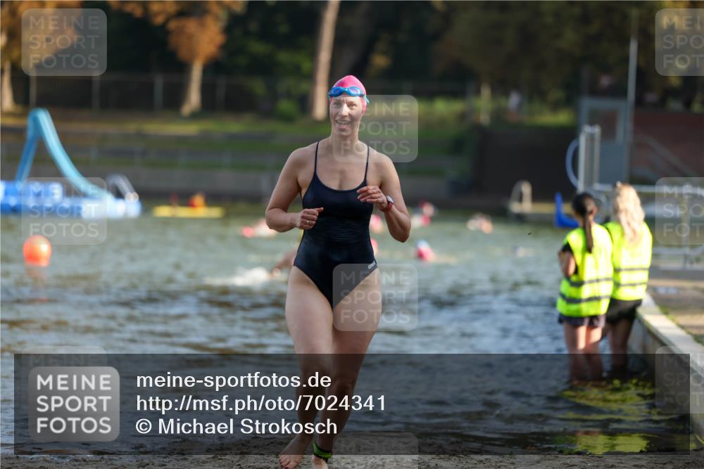08.09.2024 - Stadtparktriathlon Michael Strokosch http://msf.ph/oto/7024341 08.09.2024 09:48:10 Schwimmen 213, 257 meine-sportfotos.de